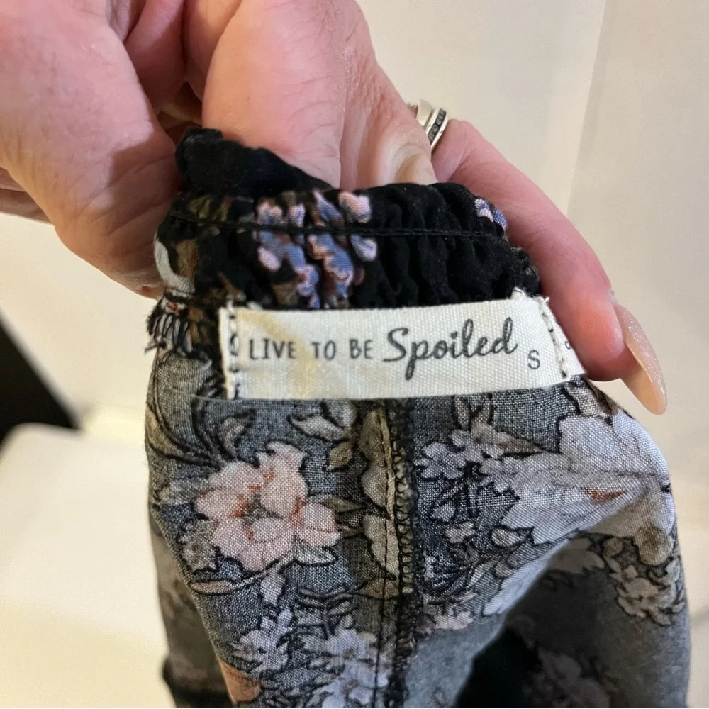 Live to be Spoiled Floral Mini Skirt Small
